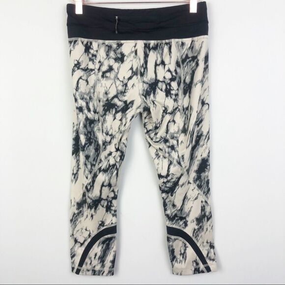 LULULEMON | Inspire Crop II Tie Dye Leggings Women’s Size 6 - Picture 7 of 13